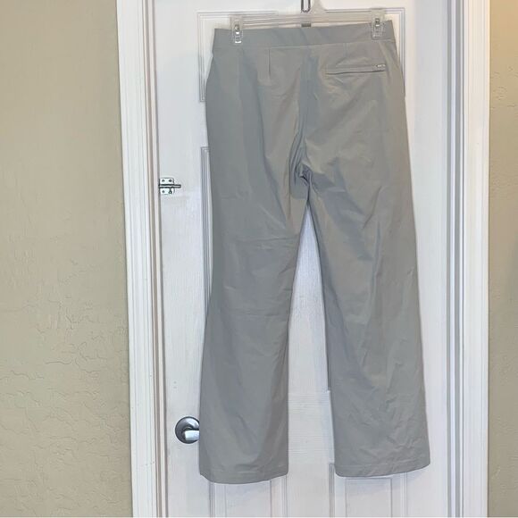 Vuori Women’s Meta Wideleg Pants in Vapor Size Large - Picture 10 of 10